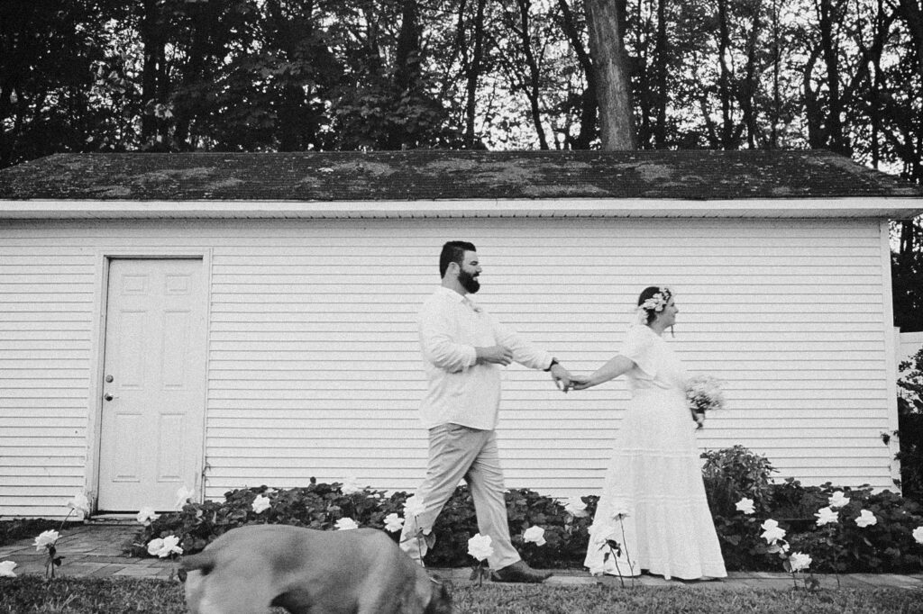 Intimate backyard wedding Inspiration